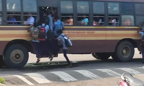 ஆபத்தான பஸ் பயணம் ஆபத்தான பஸ் பயணம்