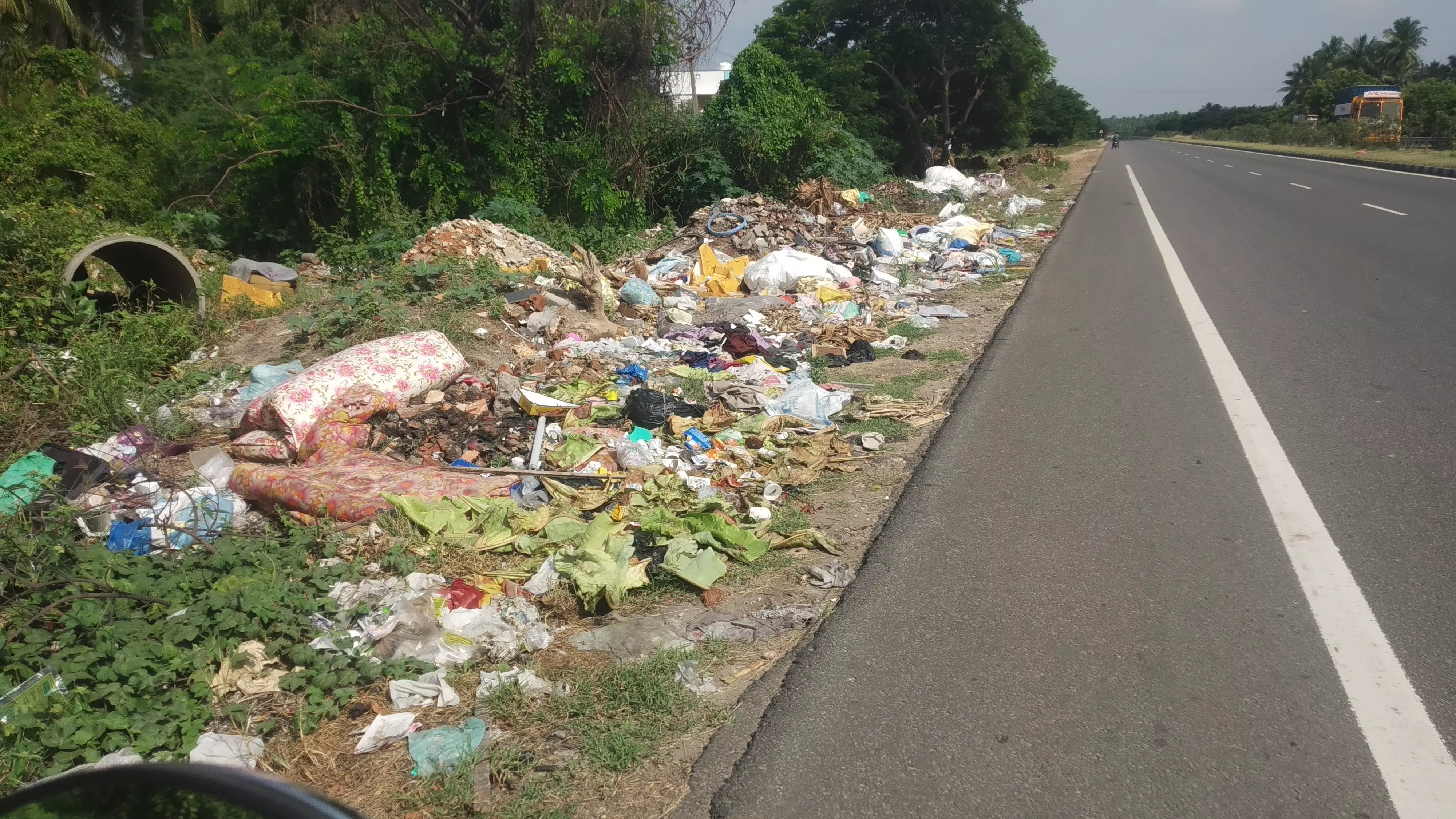 குப்பைகளால் சுகாதார சீர்கேடு