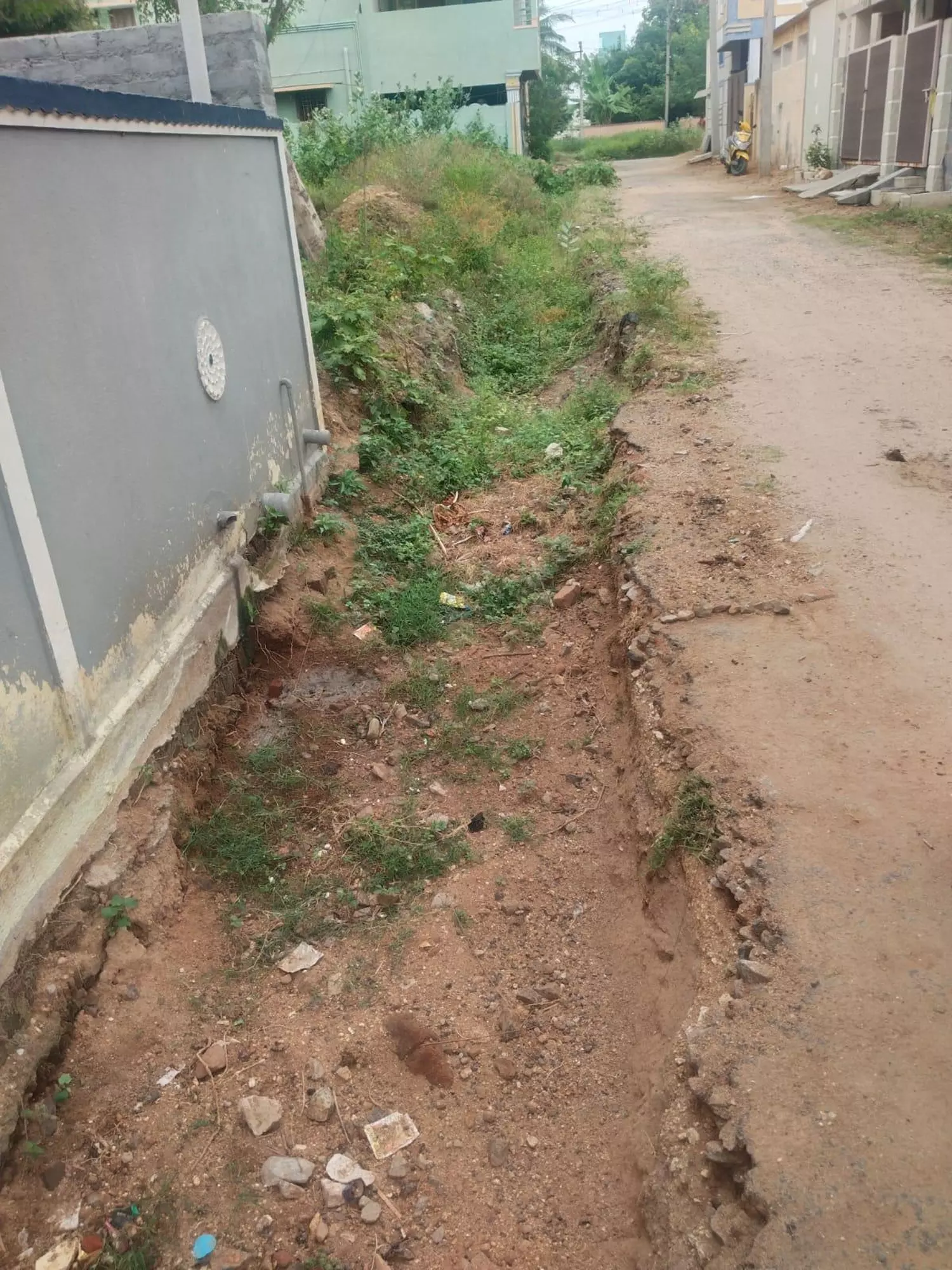 கால்வாய் கட்டும் பணியை தொடங்குவார்களா? கால்வாய் கட்டும் பணியை தொடங்குவார்களா?