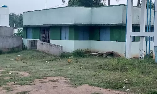 பாழடைந்து வரும் ஊரக வாழ்வாதார மையம்