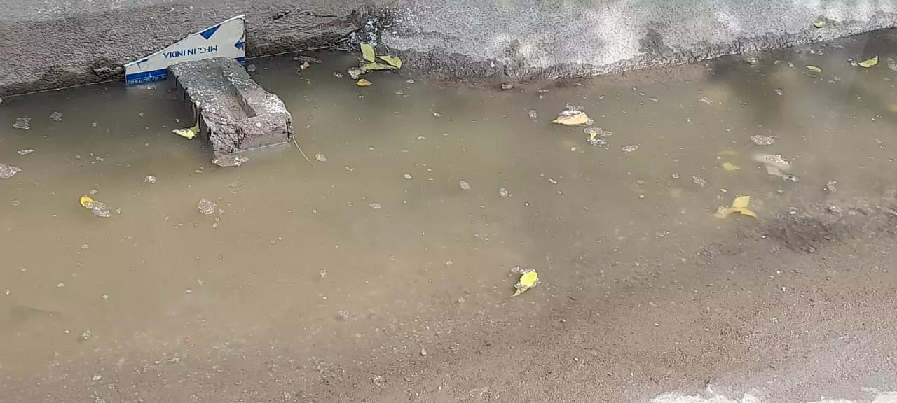 கசியும் கழிவுநீர்