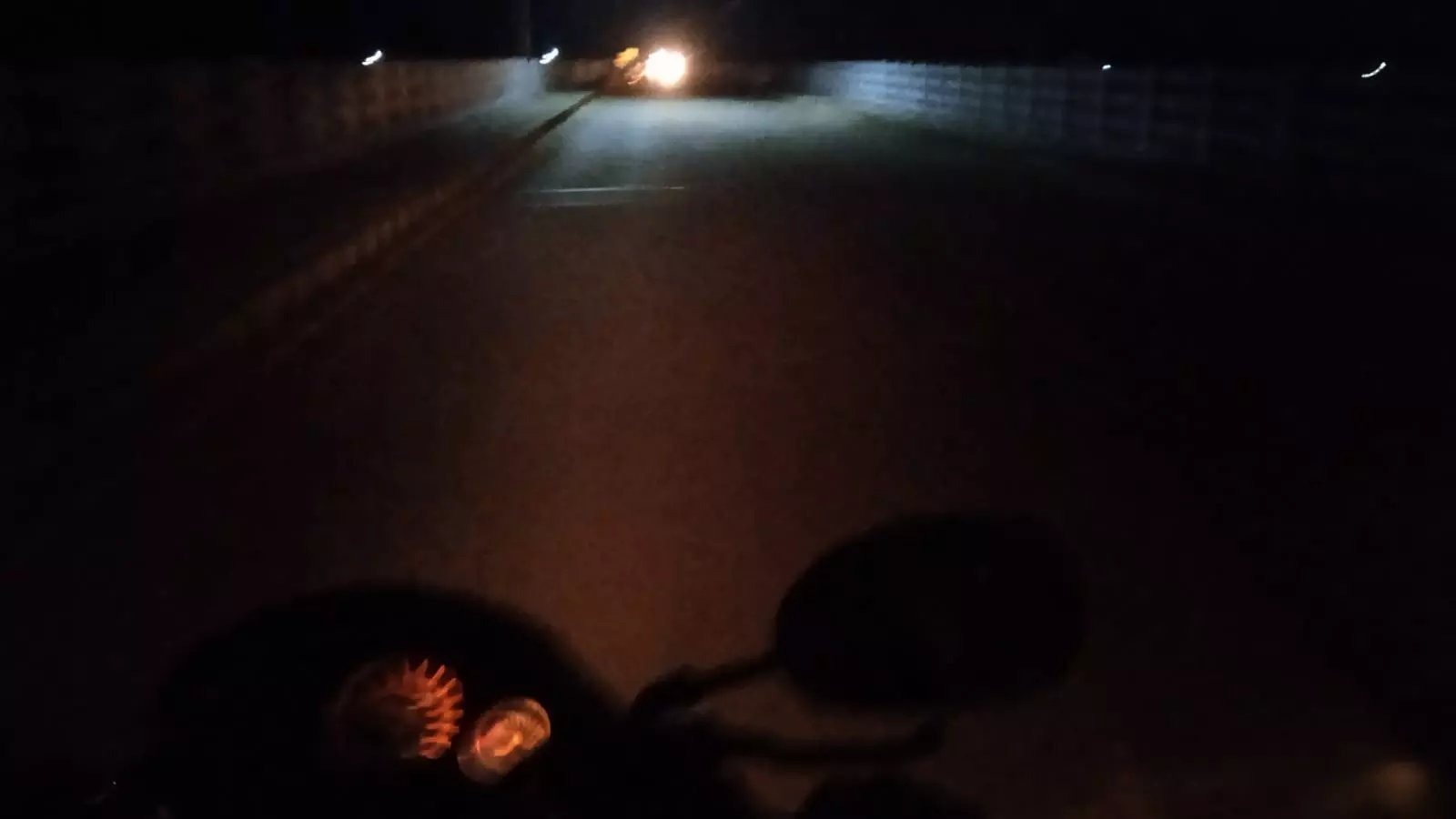 எரியாத மின் விளக்குகள்