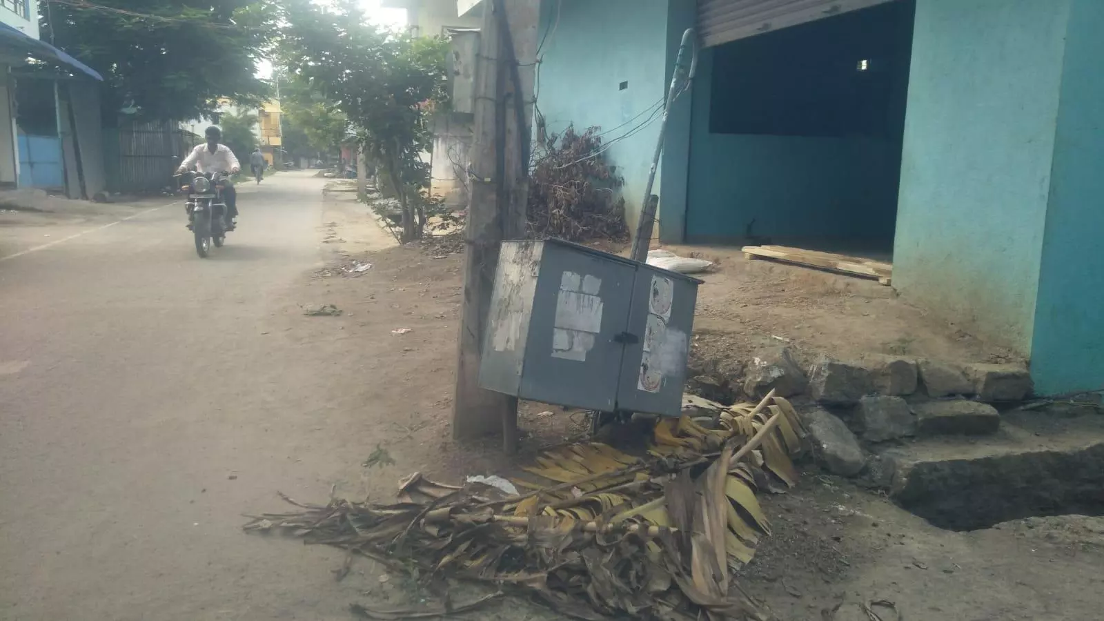 மீட்டர் பெட்டியை சரி செய்வார்களா?