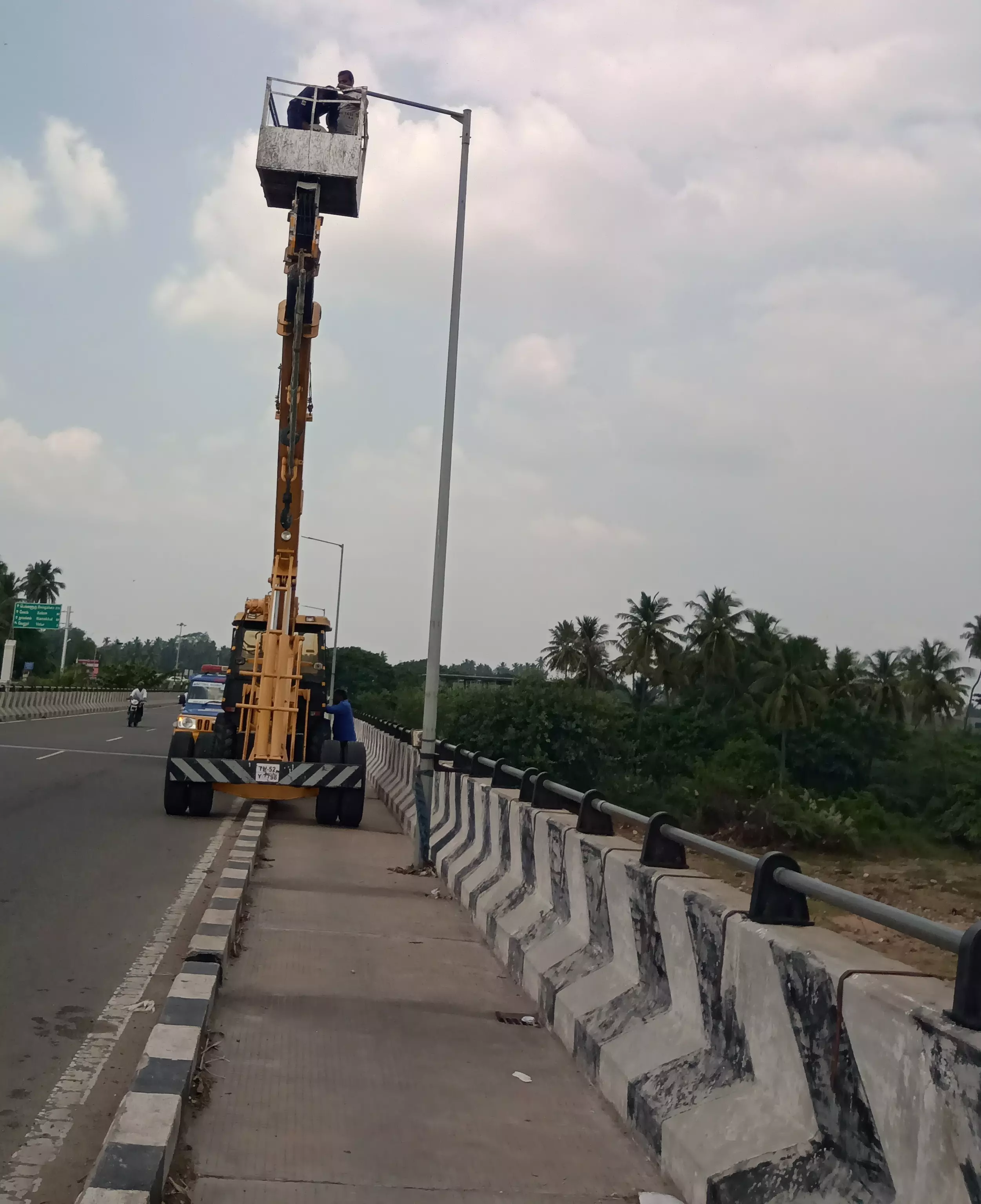 தினத்தந்தி புகார் பெட்டிக்கு நன்றி தினத்தந்தி புகார் பெட்டிக்கு நன்றி