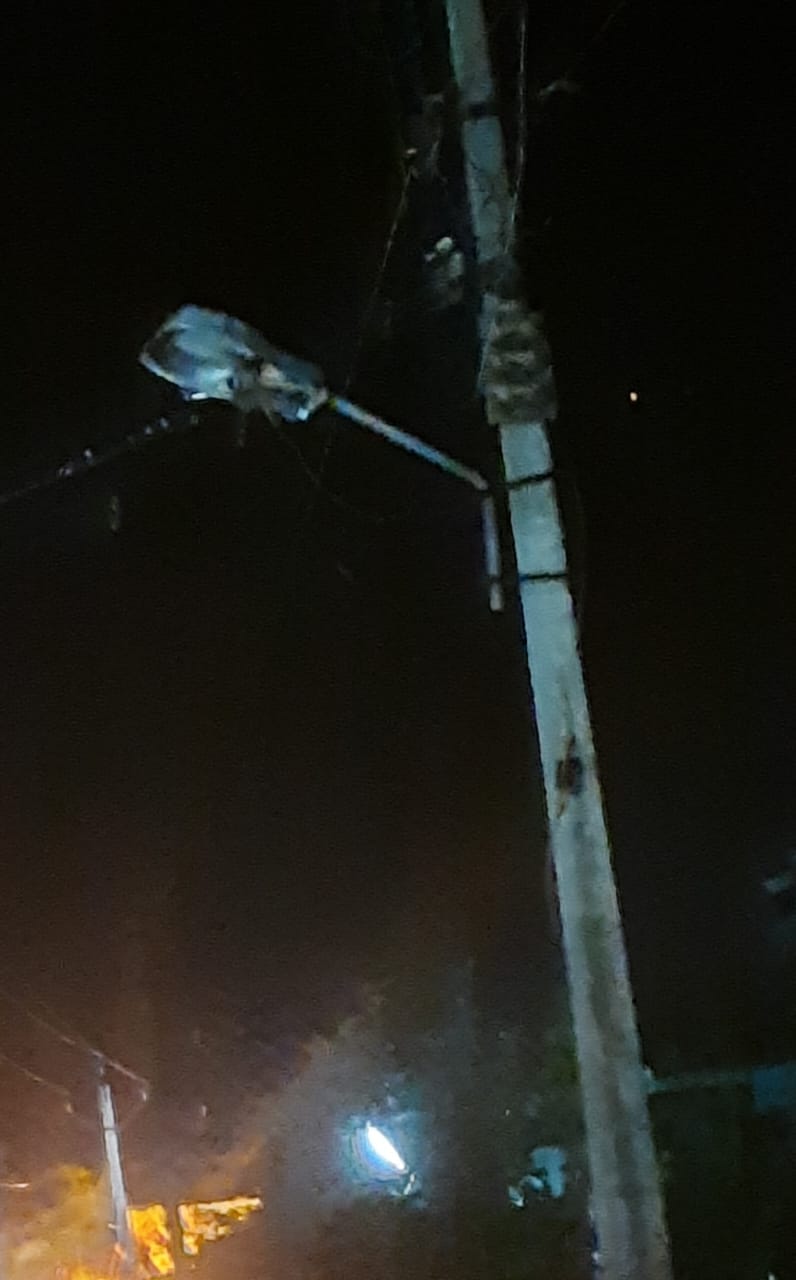 எரியாத மின்விளக்கு