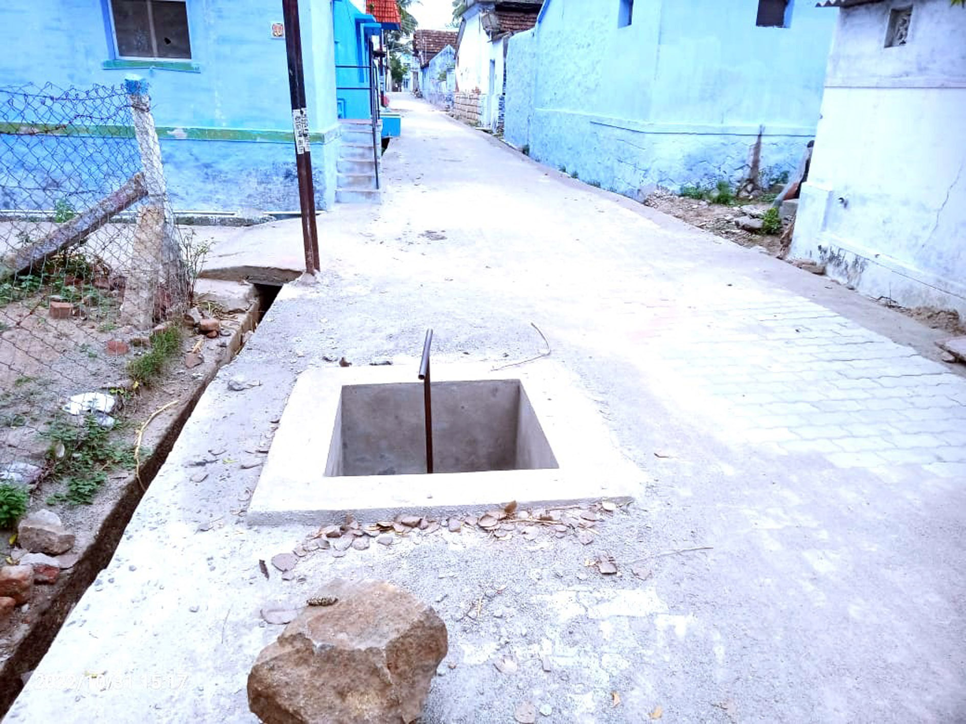 குடிநீர் குழாய் வால்வு தொட்டிக்கு மூடி அமைக்கப்படுமா? குடிநீர் குழாய் வால்வு தொட்டிக்கு மூடி அமைக்கப்படுமா?