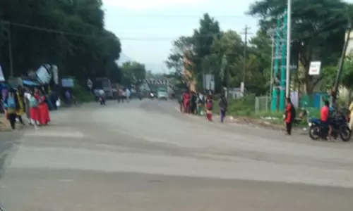 டவுன் பஸ்கள் நிறுத்தத்தில் நிற்பதில்லை