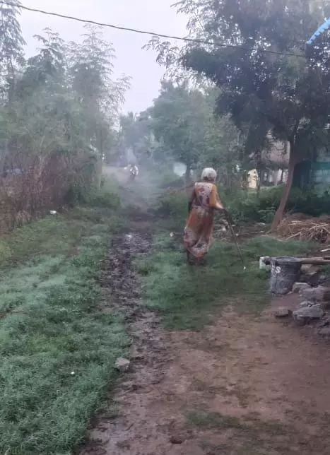 அடிப்படை வசதி இல்லாமல் அல்லல்படும் மக்கள்