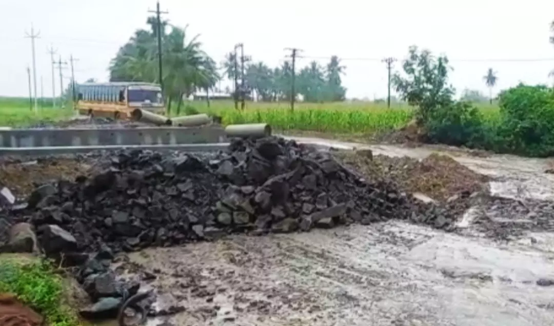 போக்குவரத்து சீரமைக்கப்படுமா? போக்குவரத்து சீரமைக்கப்படுமா?