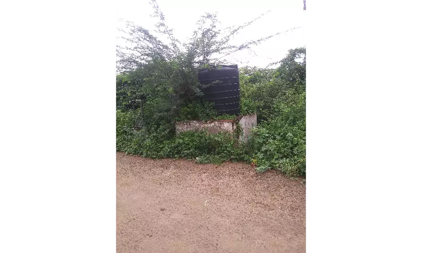 குடிநீர் தொட்டி மாற்றப்படுமா?