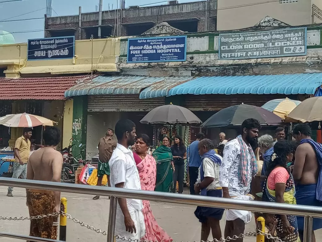 பக்தர்கள் சிரமம்