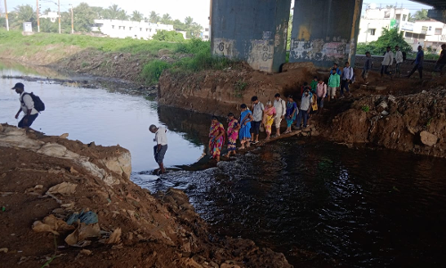 பாலம் வேண்டும்