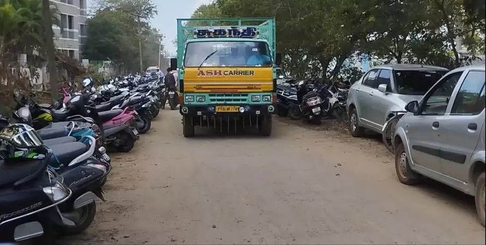 போக்குவரத்துக்கு இடையூறு போக்குவரத்துக்கு இடையூறு