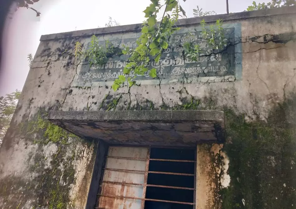 கால்நடை ஆஸ்பத்திரி கட்டிடம் சேதம் கால்நடை ஆஸ்பத்திரி கட்டிடம் சேதம்