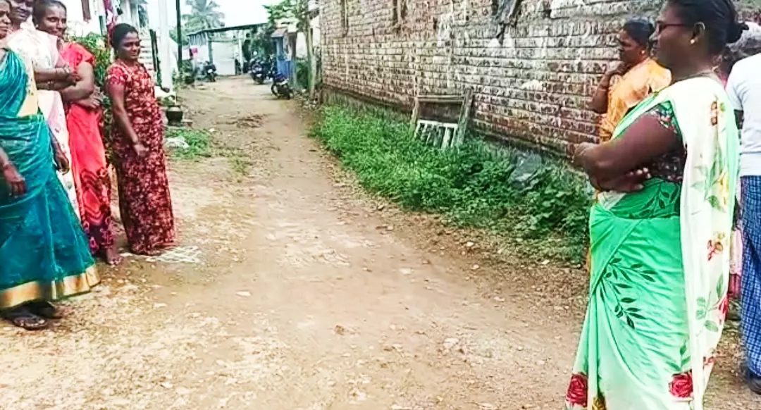 புதுப்பிக்கப்படாத சாலை