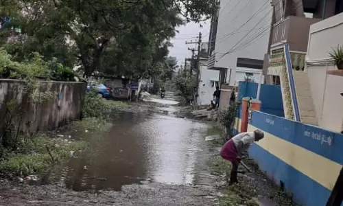 தேங்கும் மழைநீர்