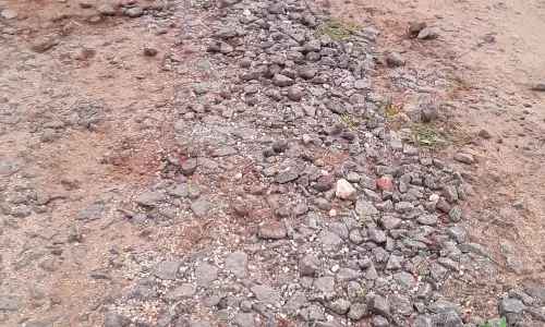 தார்ரோடு போடப்படுமா? தார்ரோடு போடப்படுமா?