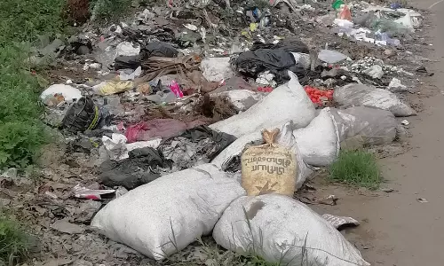 குப்பையை அகற்ற வேண்டும் குப்பையை அகற்ற வேண்டும்