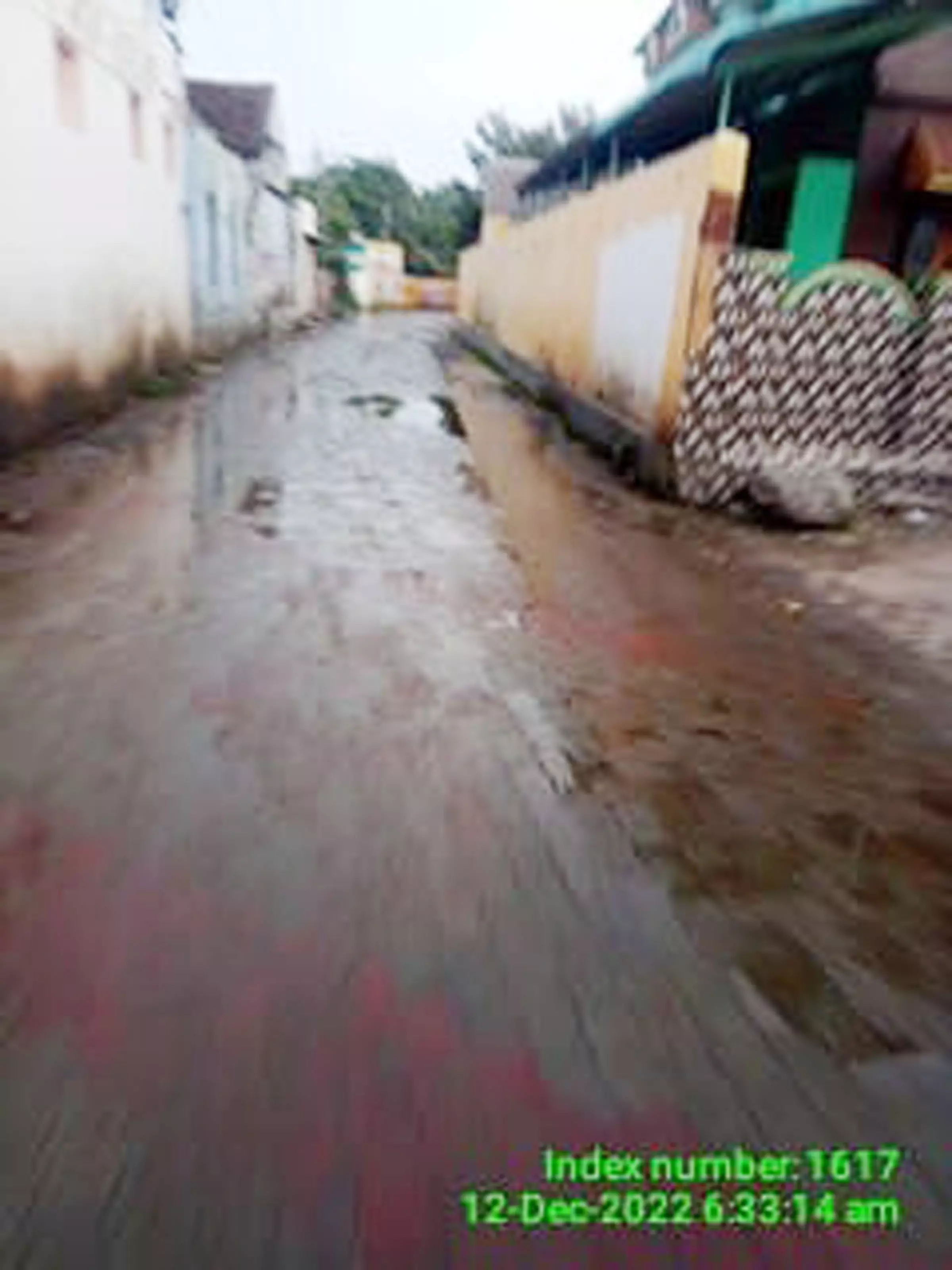 குழாய் உடைப்பால் வீணாகும் குடிநீர் குழாய் உடைப்பால் வீணாகும் குடிநீர்