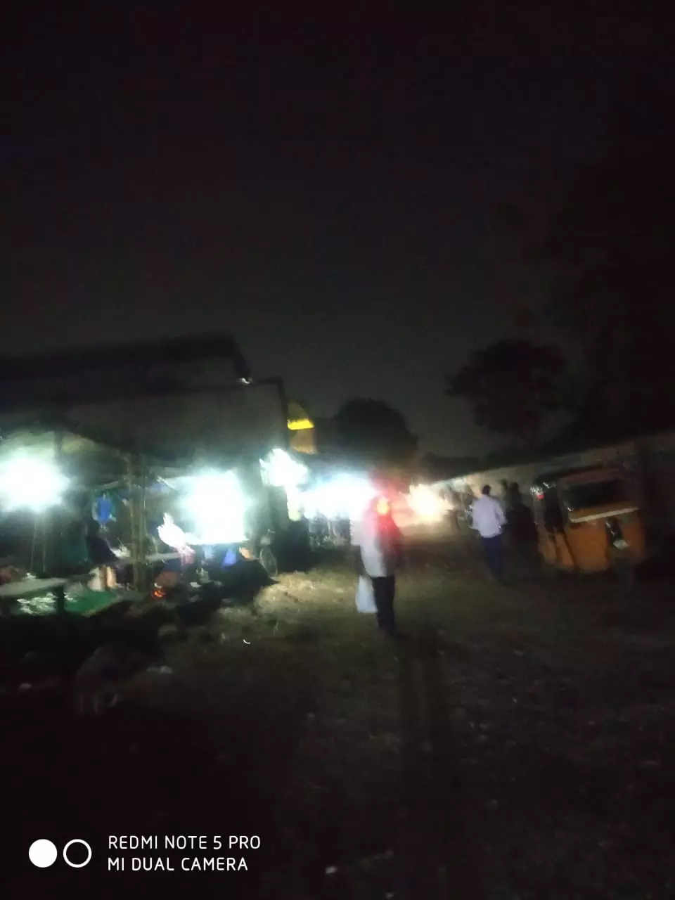 தெருவிளக்கு பற்றாக்குறை