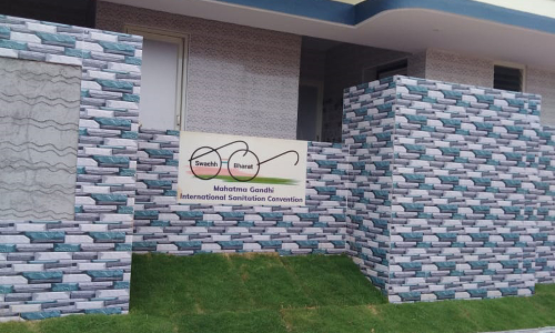 நவீன கழிப்பறை திறக்கப்படுமா? நவீன கழிப்பறை திறக்கப்படுமா?