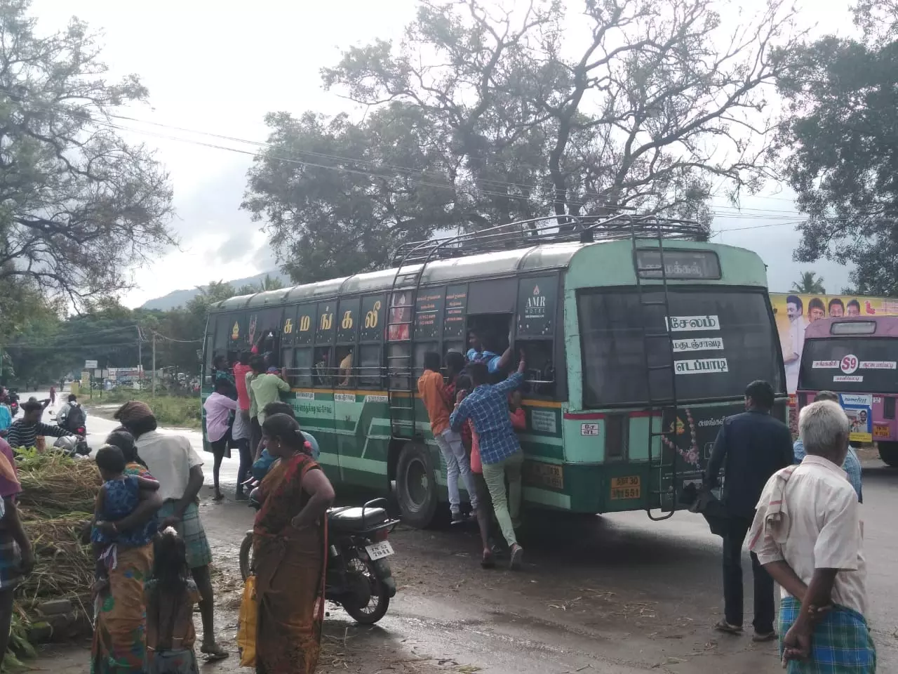 கூடுதல் பஸ்கள் இயக்கப்படுமா? கூடுதல் பஸ்கள் இயக்கப்படுமா?