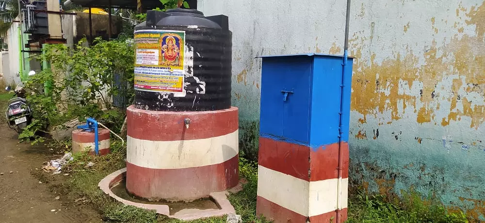 பழுதடைந்த நீர்தேக்க தொட்டி