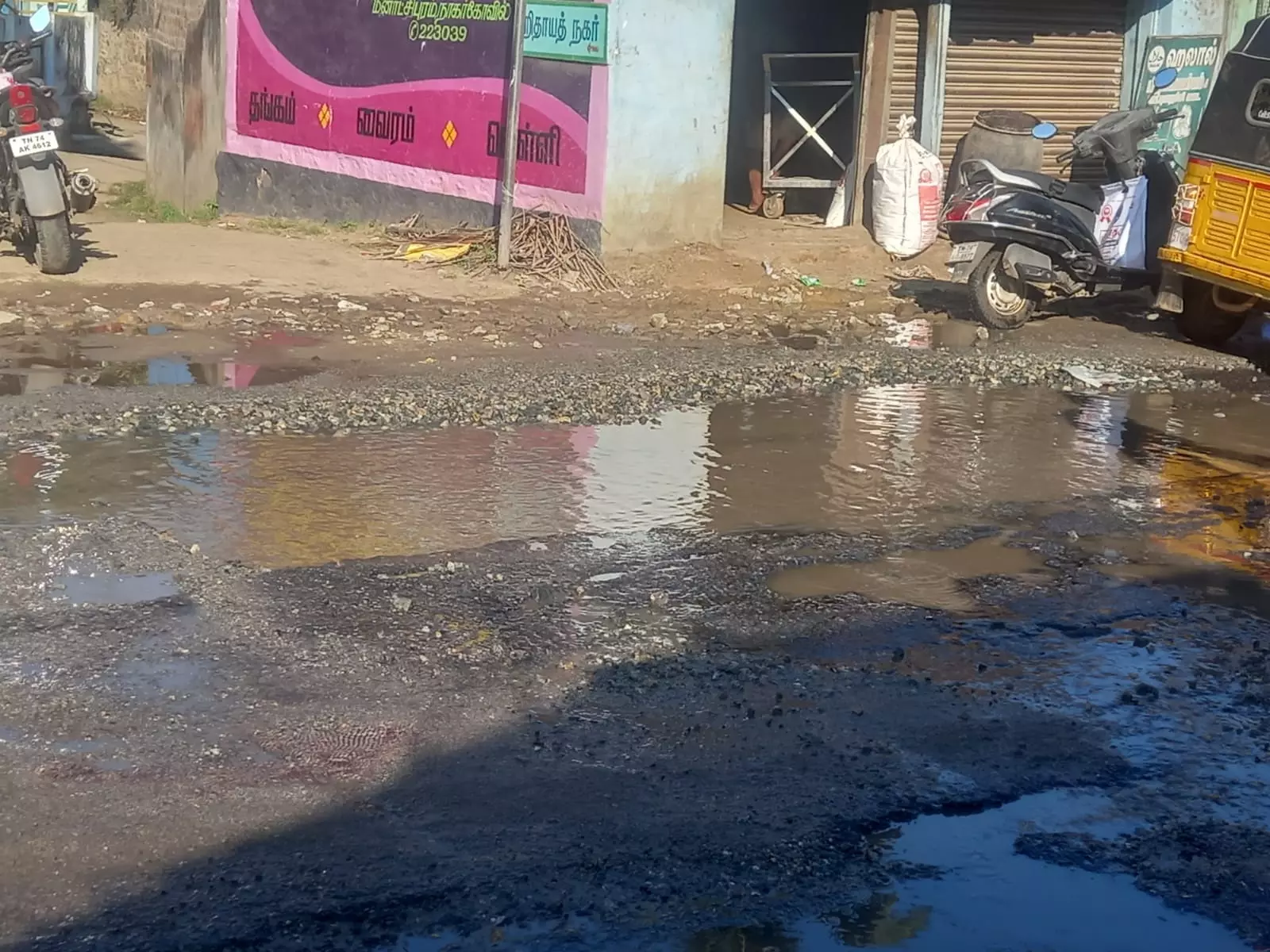 வீணாகும் தண்ணீர்