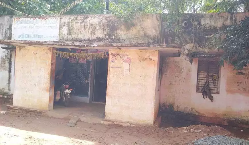 இடிந்து விழும் நிலையில் மின்வாரிய அலுவலகம் இடிந்து விழும் நிலையில் மின்வாரிய அலுவலகம்