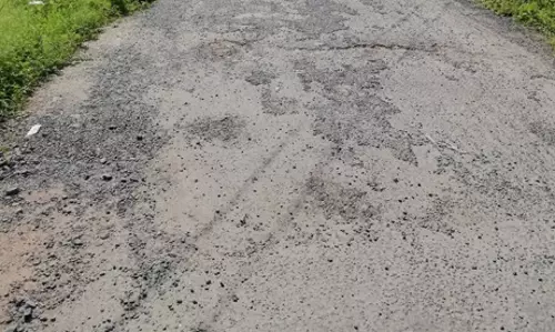 மோசமான ரோடு மோசமான ரோடு