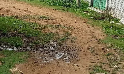 சாலை வசதி வேண்டும்