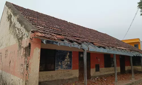 பள்ளி கட்டிடம் சேதம்