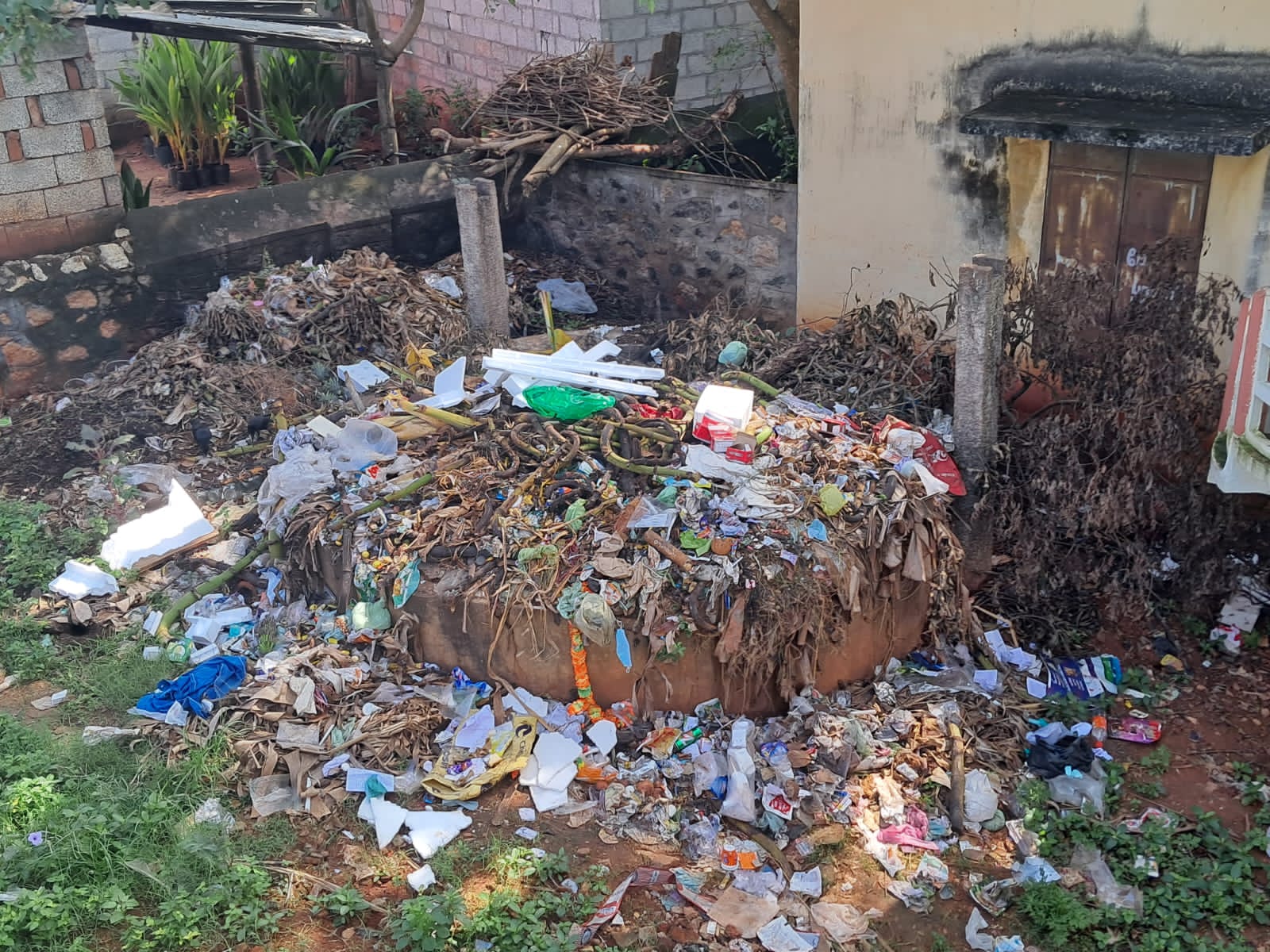 குப்பை அகற்றப்படுமா?