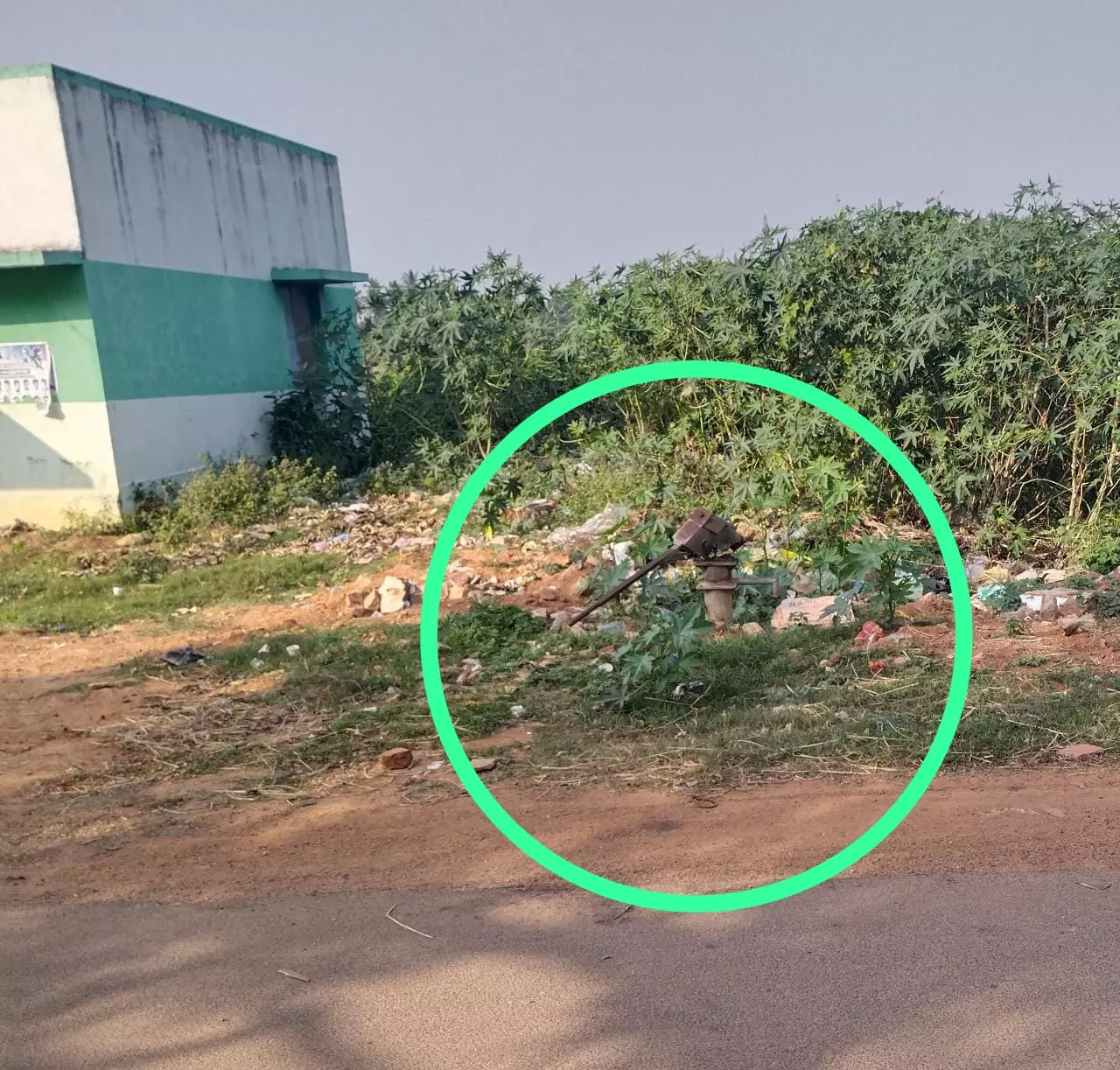 பயனற்ற அடிபம்புகள்