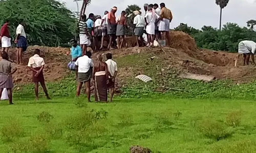 திறந்தவெளியில் மயானம்