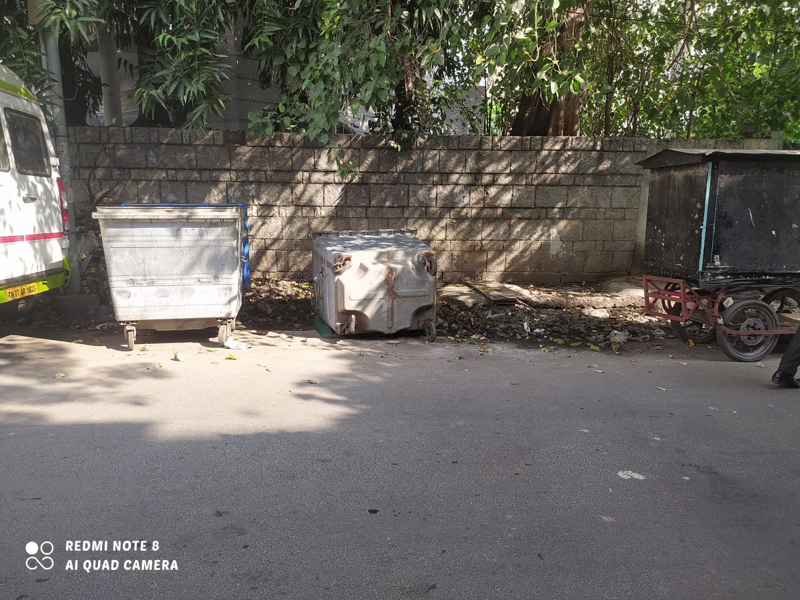 அகற்றப்படாத குப்பைகள்