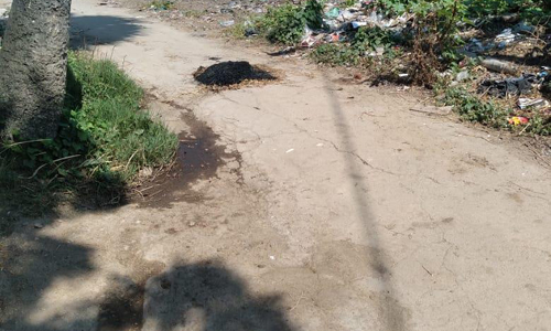 சிமெண்டு சாலை அமைக்க வேண்டும்