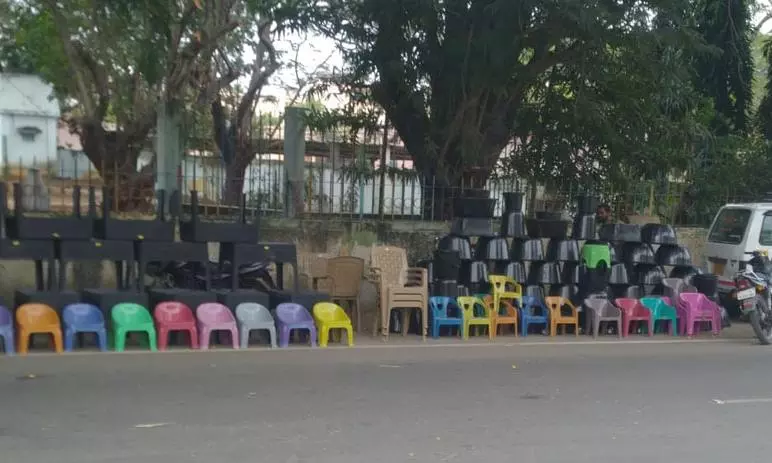 வாகனம் நிறுத்தம் இடம் ஆக்கிரமிப்பு வாகனம் நிறுத்தம் இடம் ஆக்கிரமிப்பு