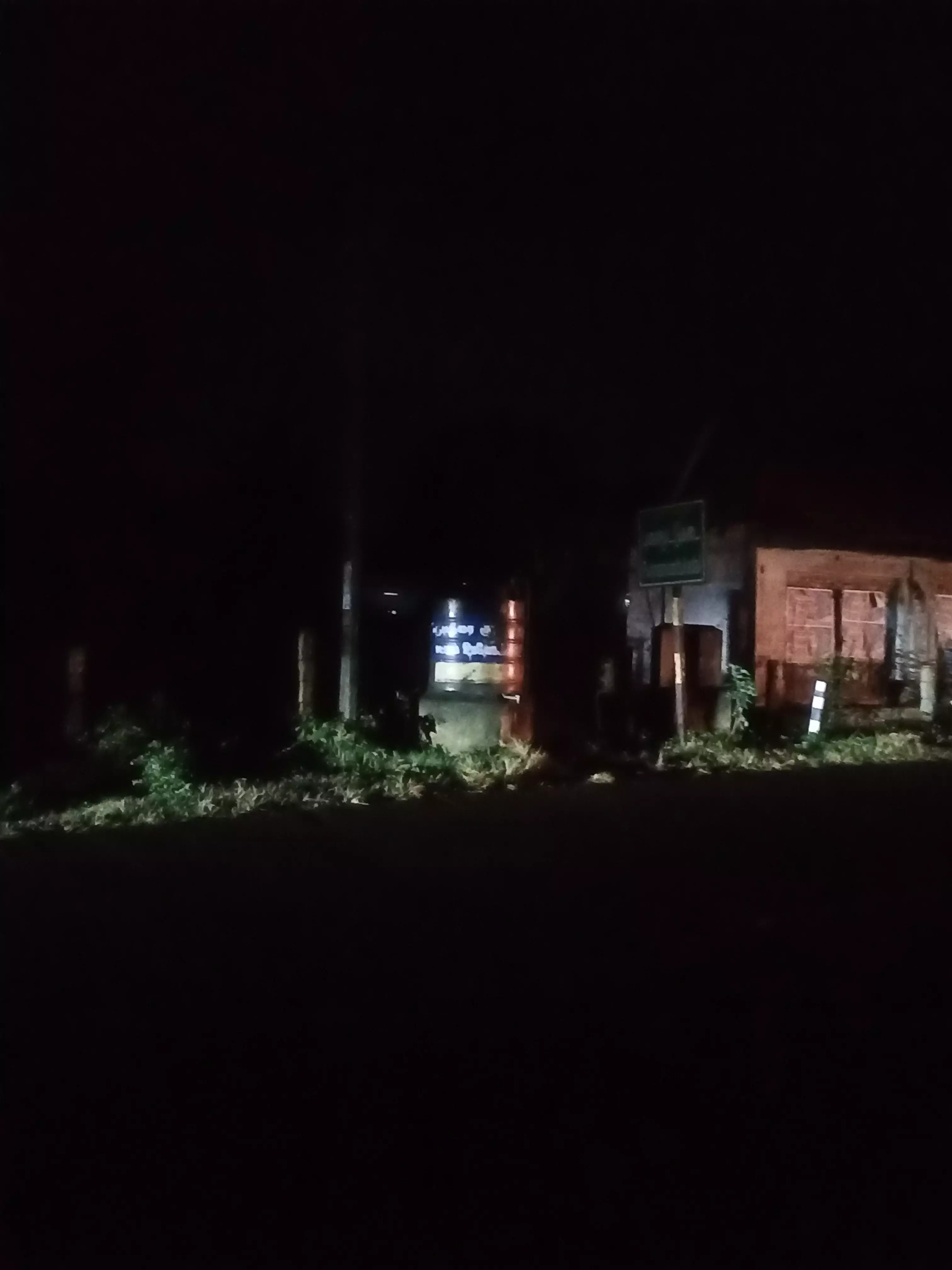 மின்விளக்கு தேவை