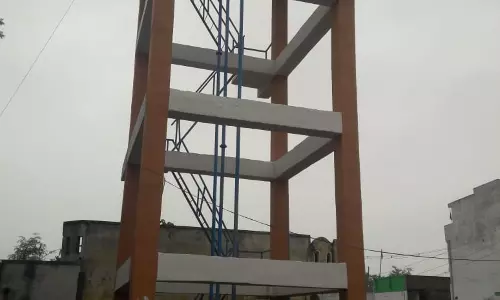 காட்சிப்பொருளான குடிநீர் தொட்டி