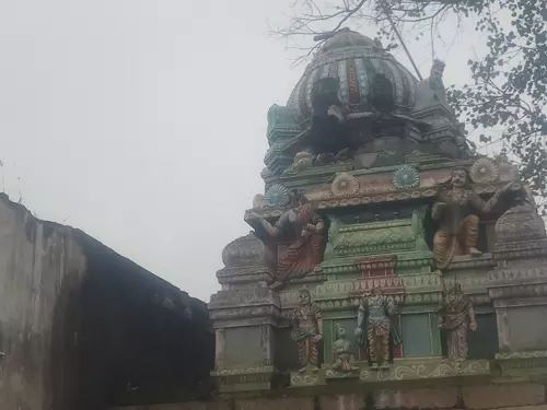 கும்பாபிஷேகம் நடத்த வேண்டும் கும்பாபிஷேகம் நடத்த வேண்டும்