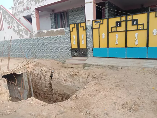 கிடப்பில் போடப்பட்ட மழைநீர் வடிகால் பணி கிடப்பில் போடப்பட்ட மழைநீர் வடிகால் பணி