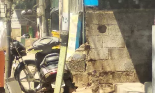 மின்கம்பம் மாற்றப்படுமா?