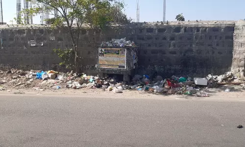 குப்பை தொட்டி இடம் மாற்றப்படுமா?