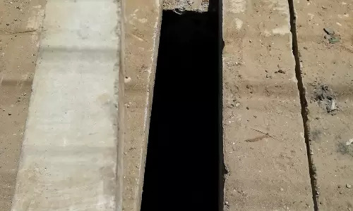 ஆபத்தான குடிநீர் தொட்டி