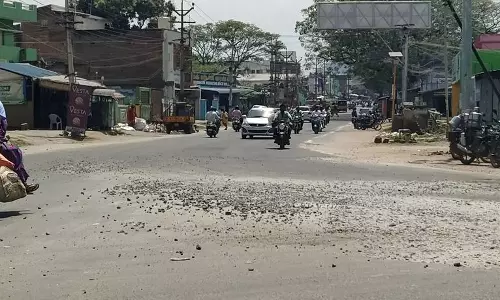 விபத்து ஏற்படுத்தும் ஜல்லிக்கற்கள்