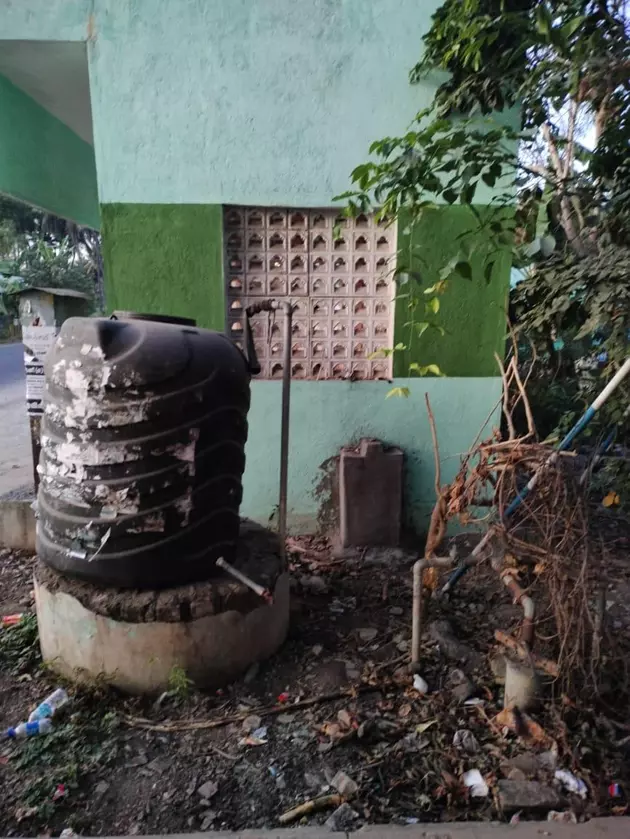 குடிநீர் தொட்டி பழுது