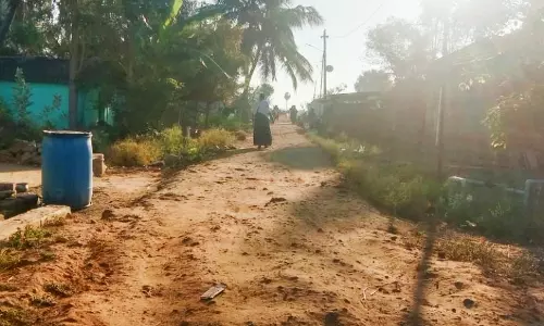 கிடப்பில் போடப்பட்ட பணிகள் கிடப்பில் போடப்பட்ட பணிகள்