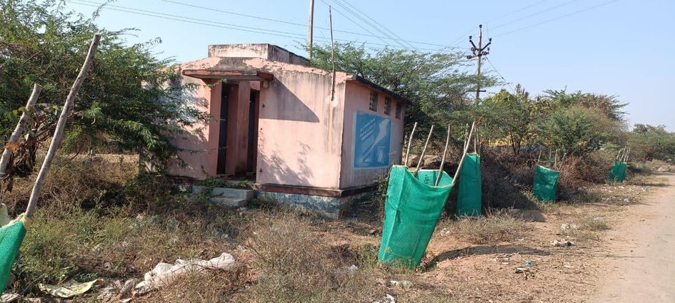 செயல்படாத சுகாதார வளாகம்