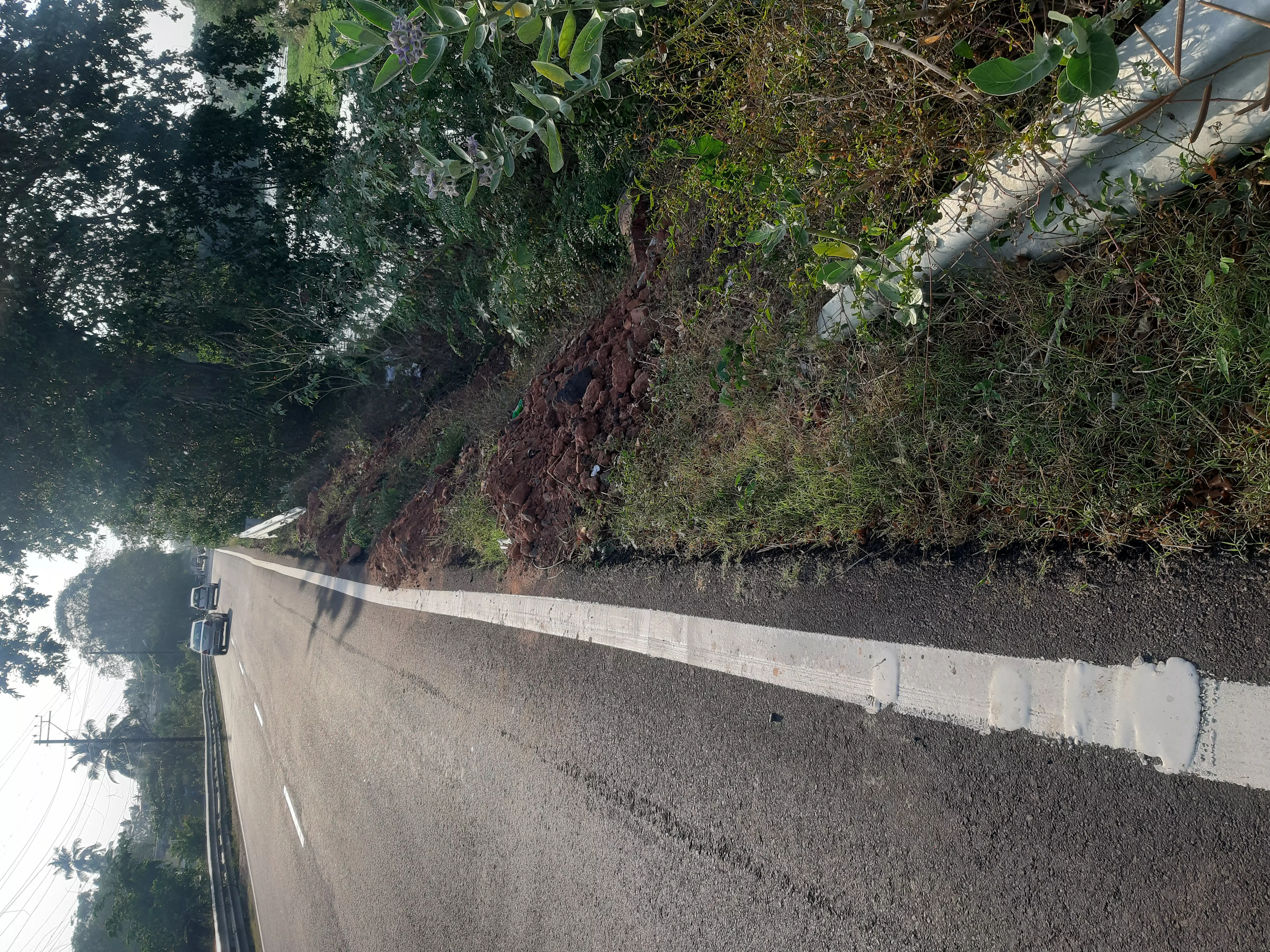 தடுப்பு சுவர் தேவை